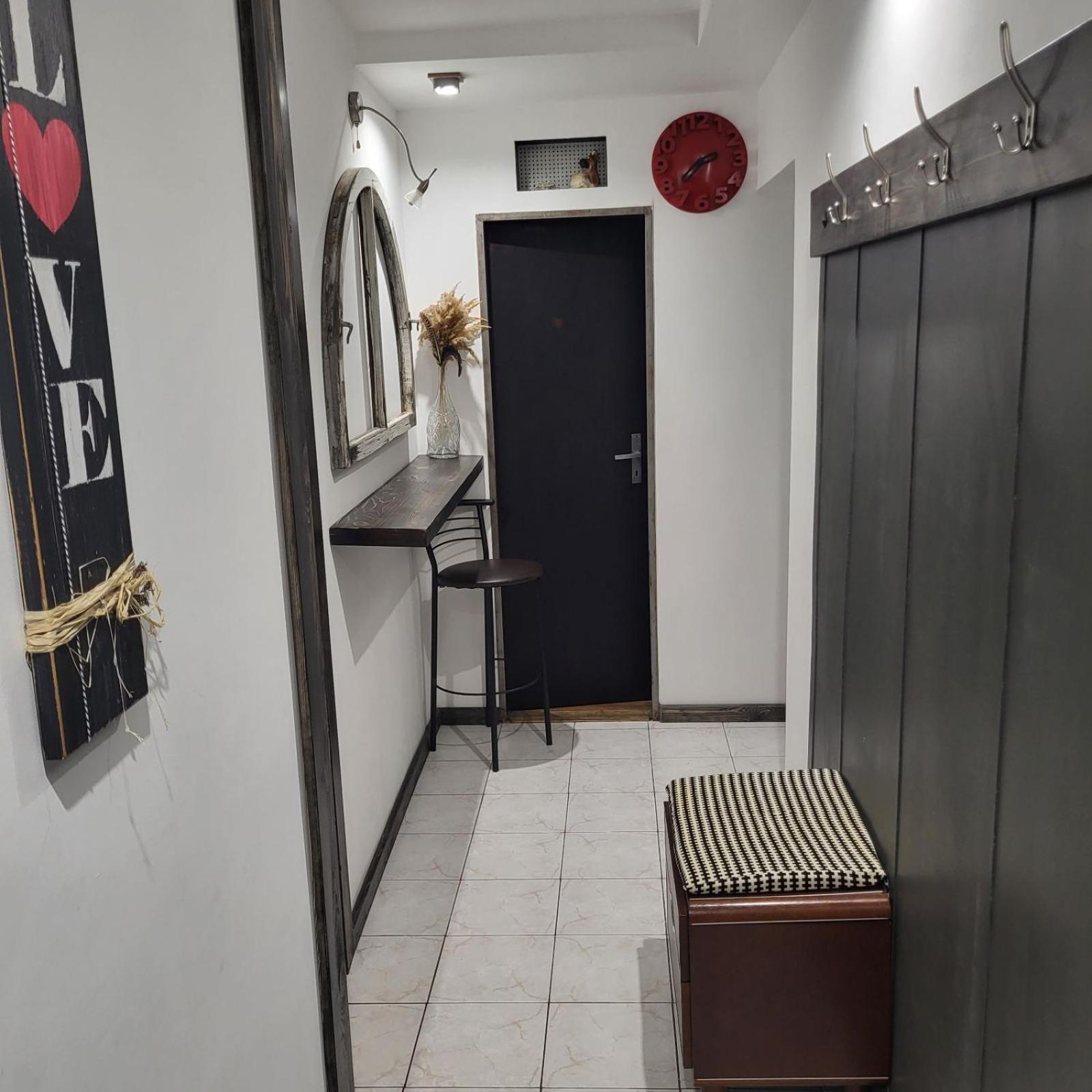 Новая Квартира Oujhorod Extérieur photo